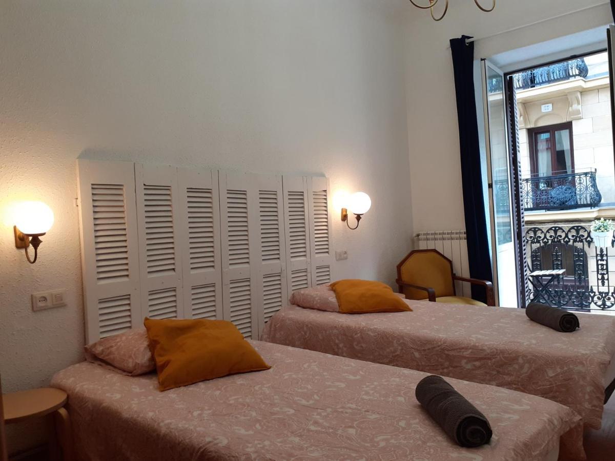Beach Side Apartment ซานเซบาสเตียน ภายนอก รูปภาพ