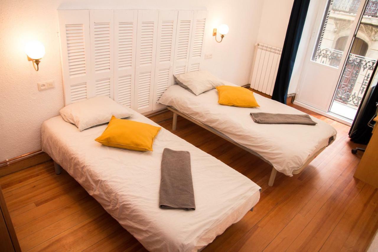 Beach Side Apartment ซานเซบาสเตียน ภายนอก รูปภาพ